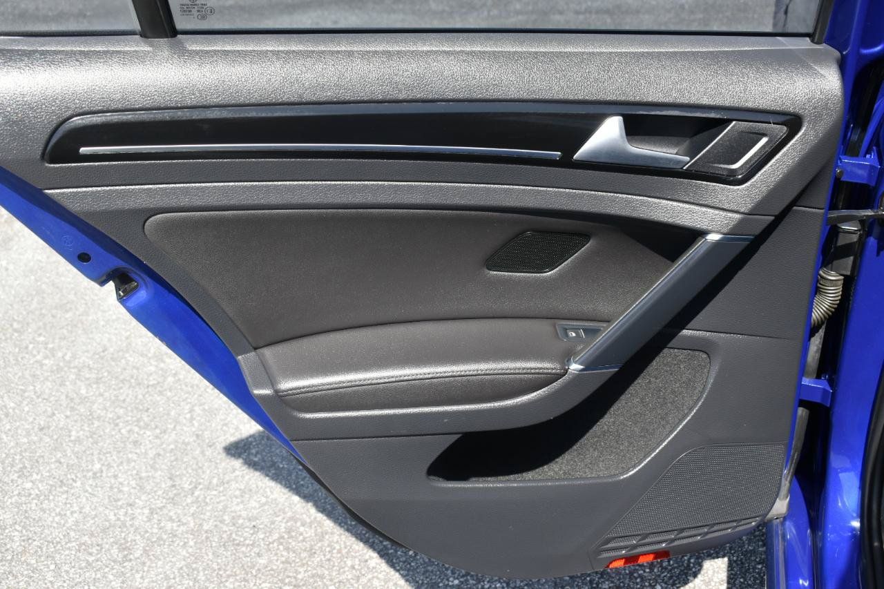 Used 2015 Volkswagen Golf R 4-Door AWD/4WD image 38