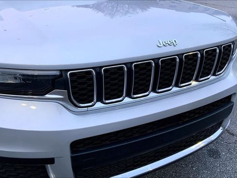 Used 2021 Jeep Grand Cherokee L Laredo w/ Luxury Tech Group I image 57