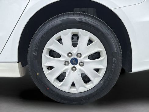 Used 2019 Ford Fusion S FWD image 31
