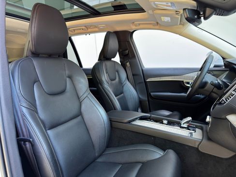 Used 2023 Volvo XC90 T8 Ultimate w/ Protection Package Premier image 40