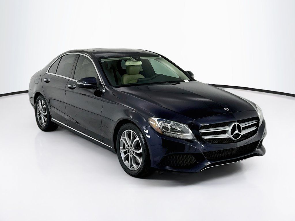 Used 2018 Mercedes-Benz C 300 Sedan image 3