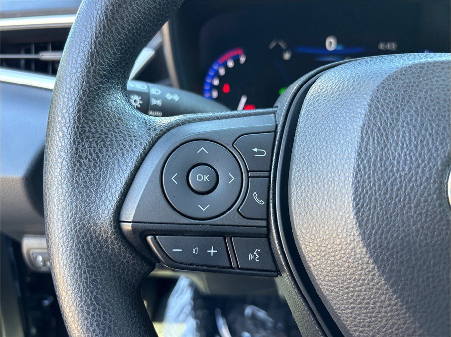 Used 2022 Toyota Corolla LE FWD image 21