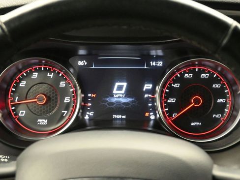 Used 2022 Dodge Charger SXT w/ Leather Interior Group RWD image 9