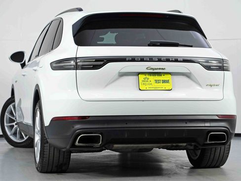 Used 2019 Porsche Cayenne E-Hybrid image 6