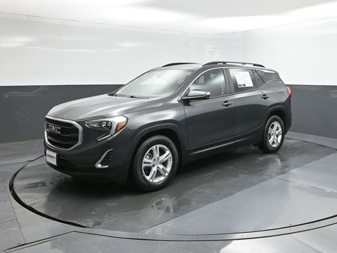 Used 2021 GMC Terrain SLE w/ Driver Convenience Package FWD image 30