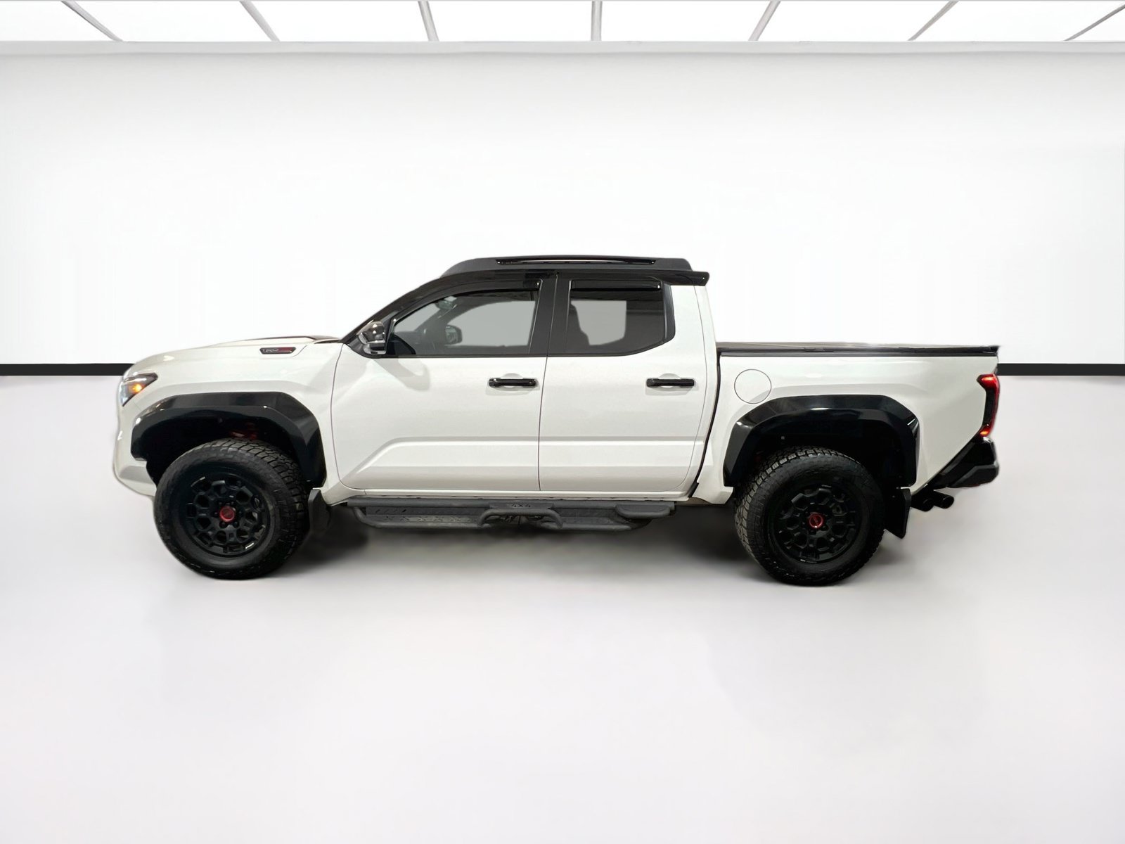 Used 2025 Toyota Tacoma TRD Pro AWD/4WD image 22