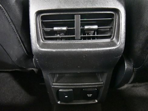 Used 2019 Ford Edge Titanium w/ Canadian Touring Package image 17