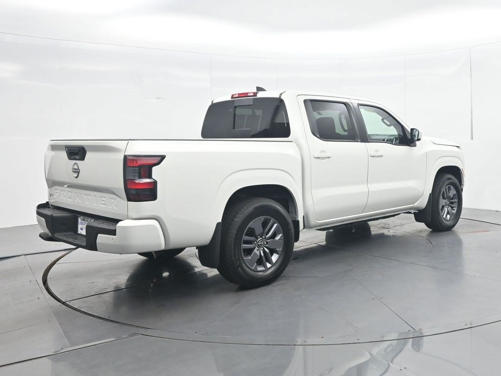 Used 2025 Nissan Frontier SV RWD image 5