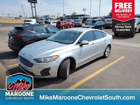 Used 2019 Ford Fusion SE FWD image 1