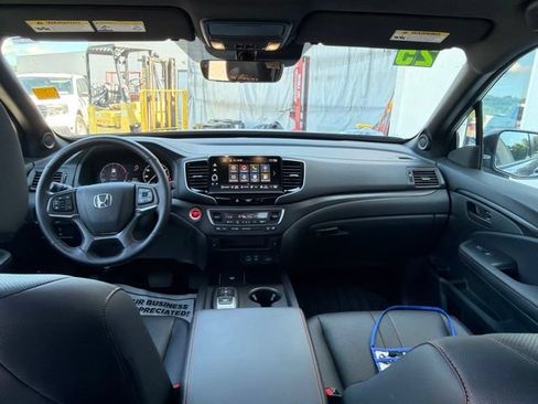 Used 2025 Honda Ridgeline TrailSport image 24