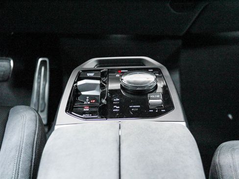 New 2026 BMW iX xDrive60 w/ M Sport Package image 14