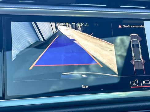 New 2025 Audi Q3 2.0T Premium image 18