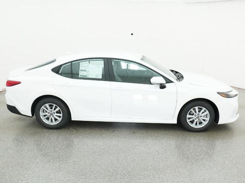 New 2026 Toyota Camry LE image 11