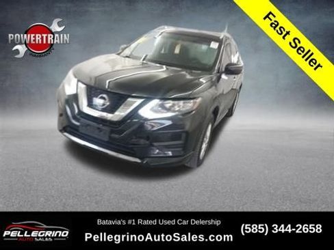 Used 2017 Nissan Rogue SV image 1