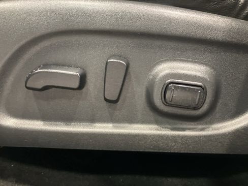 Used 2018 Nissan Murano Platinum image 12