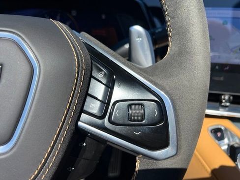 Used 2022 Chevrolet Corvette Stingray Premium Conv w/ Z51 Performance Package RWD image 24