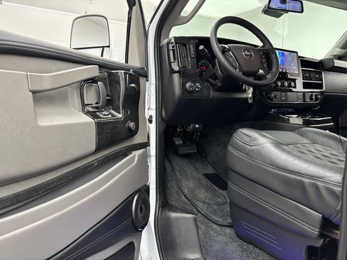 New 2026 GMC Savana 3500 Extended w/ Driver Convenience Package RWD image 17