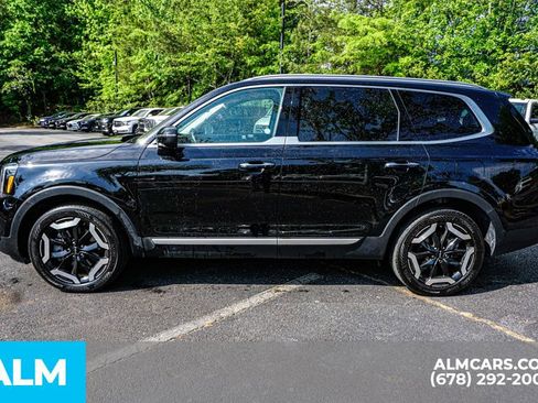 Used 2025 Kia Telluride S FWD image 7