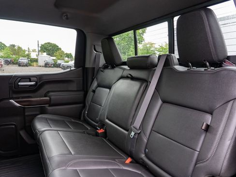 Used 2021 GMC Sierra 1500 SLT w/ SLT Premium Plus Package AWD/4WD image 24