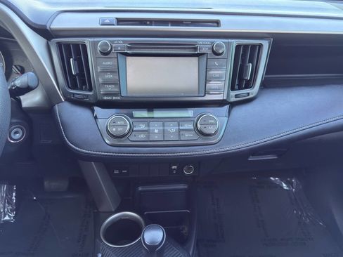 Used 2013 Toyota RAV4 XLE AWD/4WD image 16