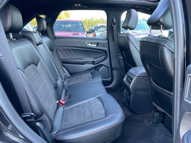 Used 2020 Ford Edge ST-Line AWD/4WD image 26