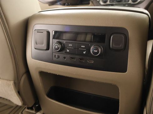 Used 2019 Chevrolet Tahoe LT RWD image 17