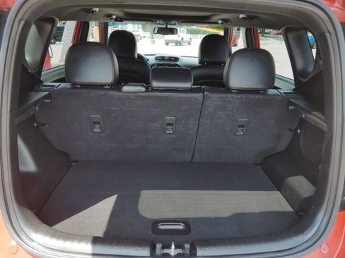 Used 2014 Kia Soul ! w/ Sun & Sound Package FWD image 28