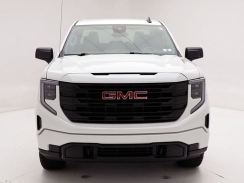 Used 2023 GMC Sierra 1500 Pro w/ Graphite Edition image 4