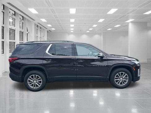 Used 2023 Chevrolet Traverse LT FWD image 7