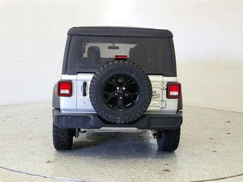 Used 2022 Jeep Wrangler Unlimited Sport image 6