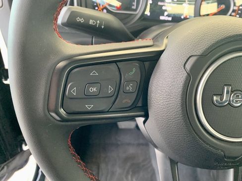 Used 2024 Jeep Wrangler Unlimited Rubicon image 30