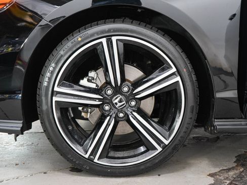 Used 2025 Honda Accord Sport image 29