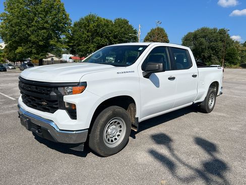 Used 2022 Chevrolet Silverado 1500 W/T AWD/4WD image 7