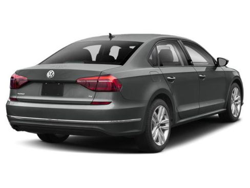 Used 2019 Volkswagen Passat 2.0T Wolfsburg image 5