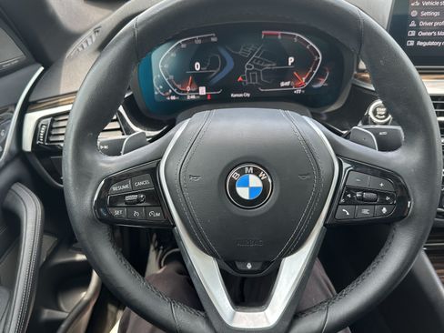 Certified 2023 BMW 530i xDrive w/ Premium Package AWD/4WD image 21