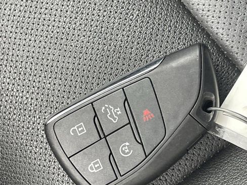 Certified 2022 GMC Sierra 1500 SLT w/ SLT Convenience Package image 35