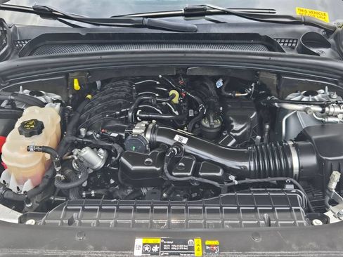 Used 2022 Jeep Grand Cherokee L Limited RWD image 10