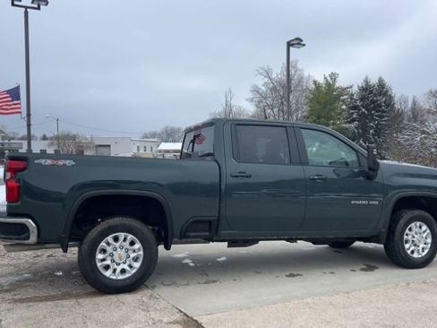 New 2026 Chevrolet Silverado 2500 LT image 9