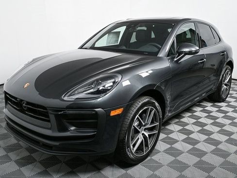 Certified 2025 Porsche Macan AWD image 1
