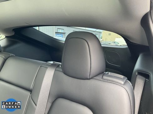 Used 2020 Tesla Model Y Long Range image 31