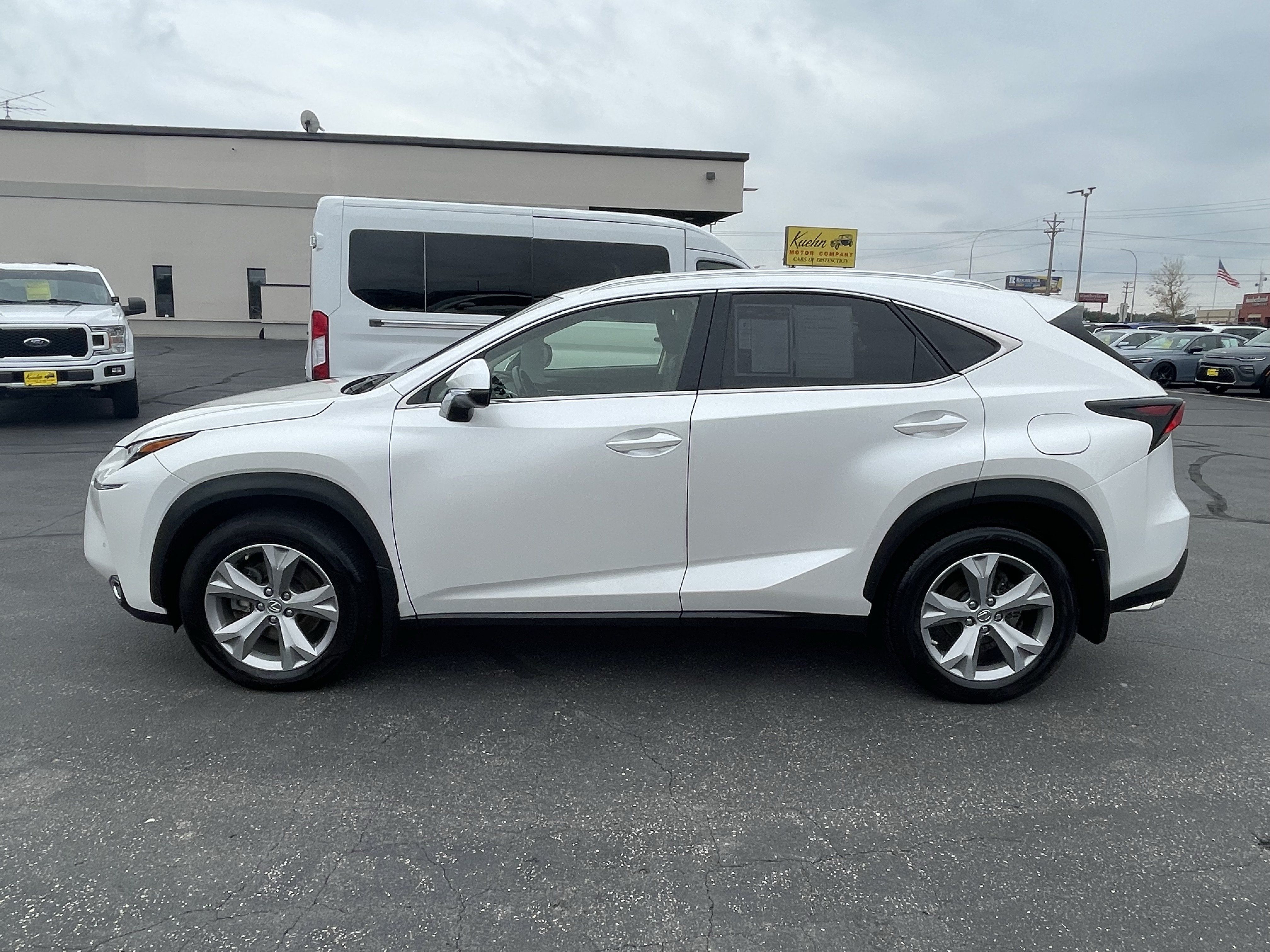 Used 2017 Lexus NX 200t AWD w/ Premium Package image 10