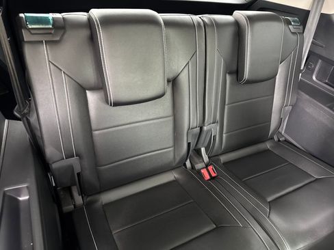 Used 2023 Volkswagen Atlas SE w/ Panoramic Sunroof Package image 28