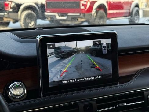 Used 2022 Lincoln Corsair Reserve image 6