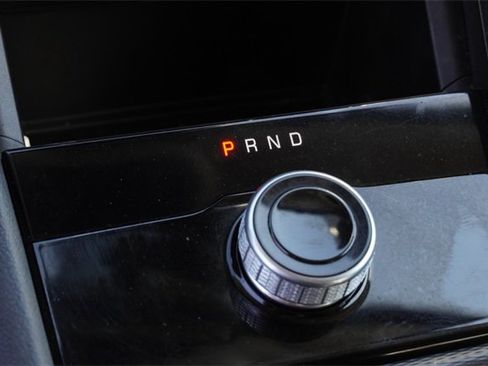 Used 2024 Jeep Grand Cherokee L Limited w/ Black Appearance Package image 28