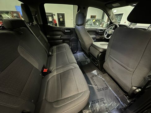 Used 2020 Chevrolet Silverado 1500 LT image 19