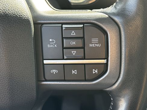 Used 2023 Ford F150 Lariat w/ Trailer Tow Package image 23