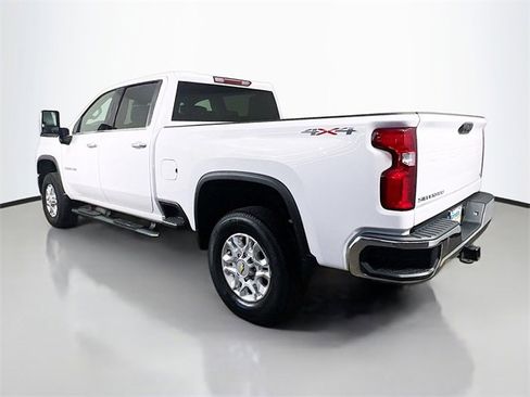 Used 2024 Chevrolet Silverado 2500 LTZ image 7