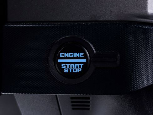 Used 2023 Ford Bronco Outer Banks image 24