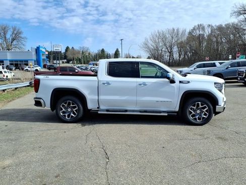 New 2026 GMC Sierra 1500 SLT w/ SLT Premium Plus Package AWD/4WD image 2