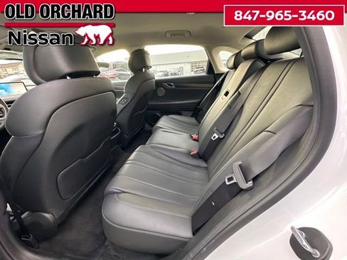 Used 2024 Genesis G80 image 12